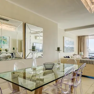  Apartment Aqua Views