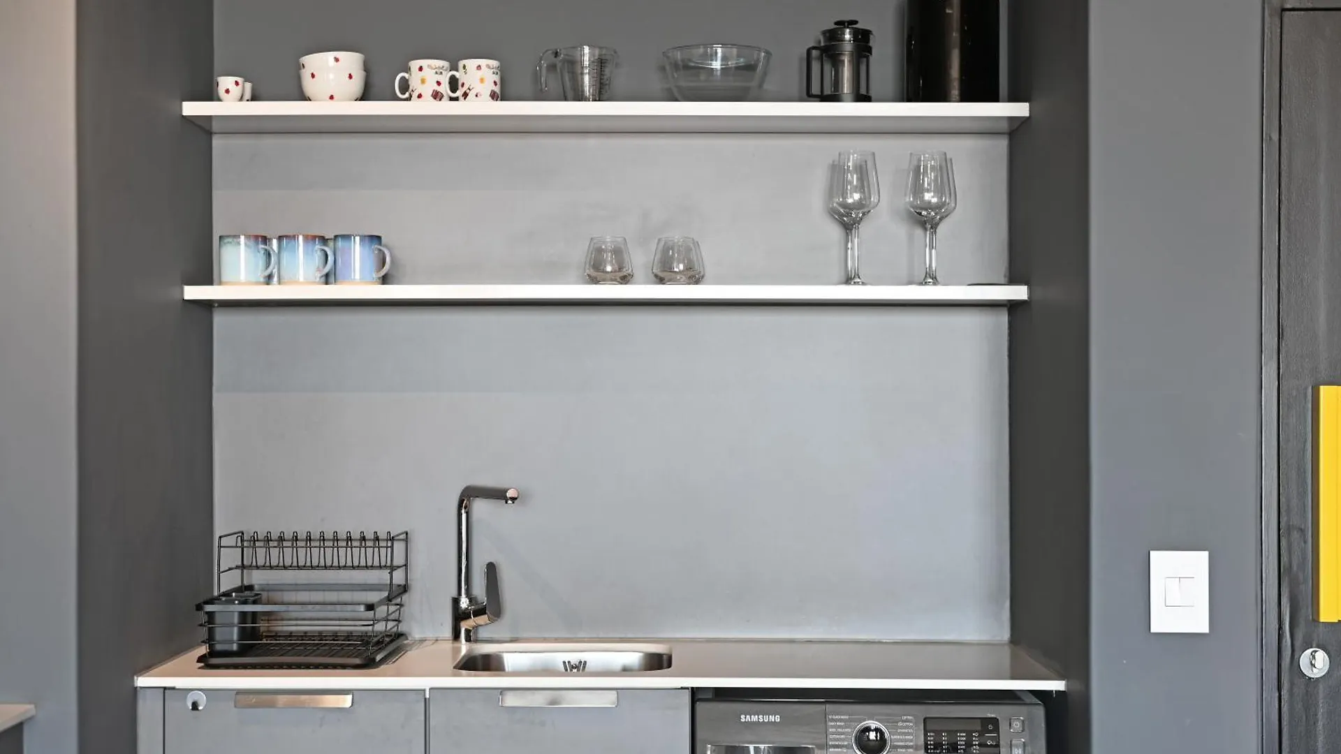Industrial-Chic Stay With Dockyard Views Wex 1 Cape Town